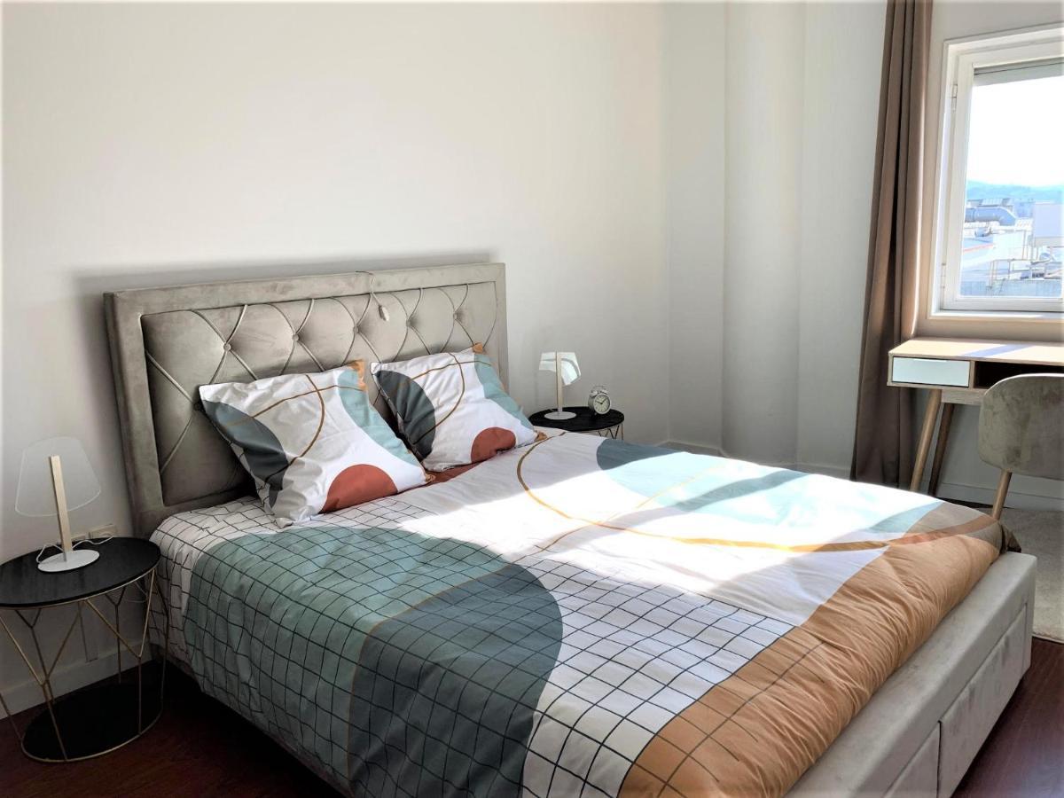 شقة Charm City Center Apt 140M2 & Free Parking براغا المظهر الخارجي الصورة